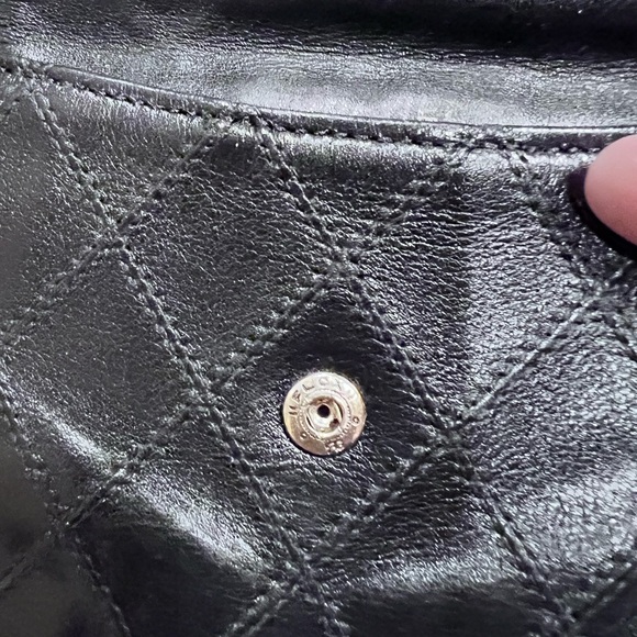 Authentic Vintage Chanel Wallet - Picture 8 of 13